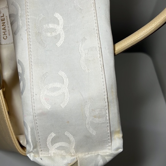 Chanel Caviar Tote w/ COA - Picture 12 of 17